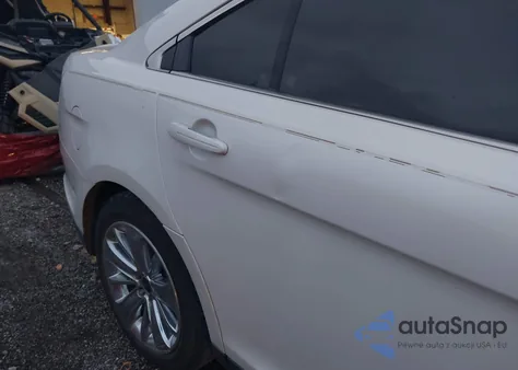 2011 Ford Taurus Limited z USA, uszkodzony, nr VIN 1FAHP2FW0BG102422